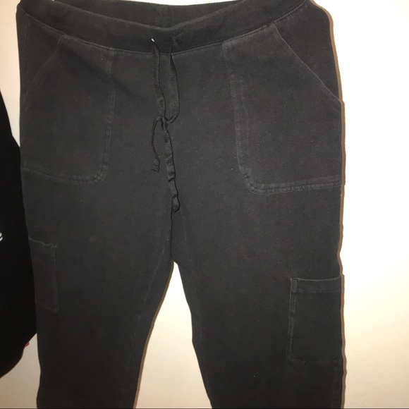 Large Capri - Picture 2 of 2